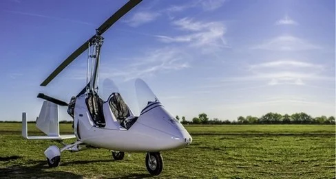 vol decouverte ou initiation autogire ouvert Aérodrome de Nîmes Courbessac 